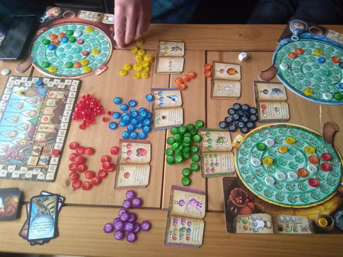 5 REASONS TO VISIT SUGAR & DICE BOARD GAME CAFE!
